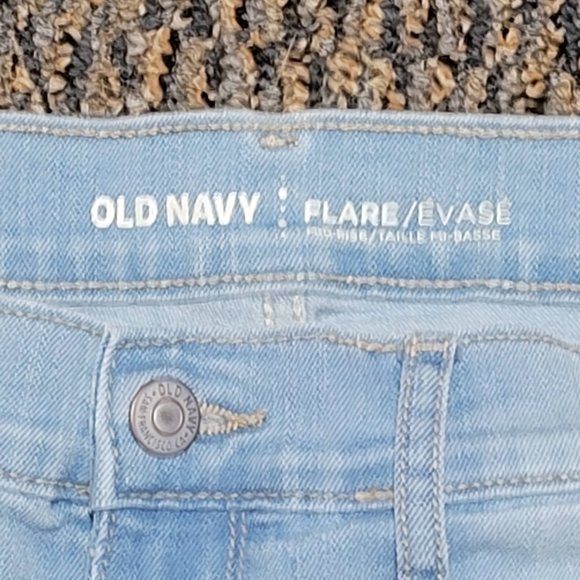 Old Navy Light Wash Flare Jeans 70s Style Size 10 - Picture 4 of 14